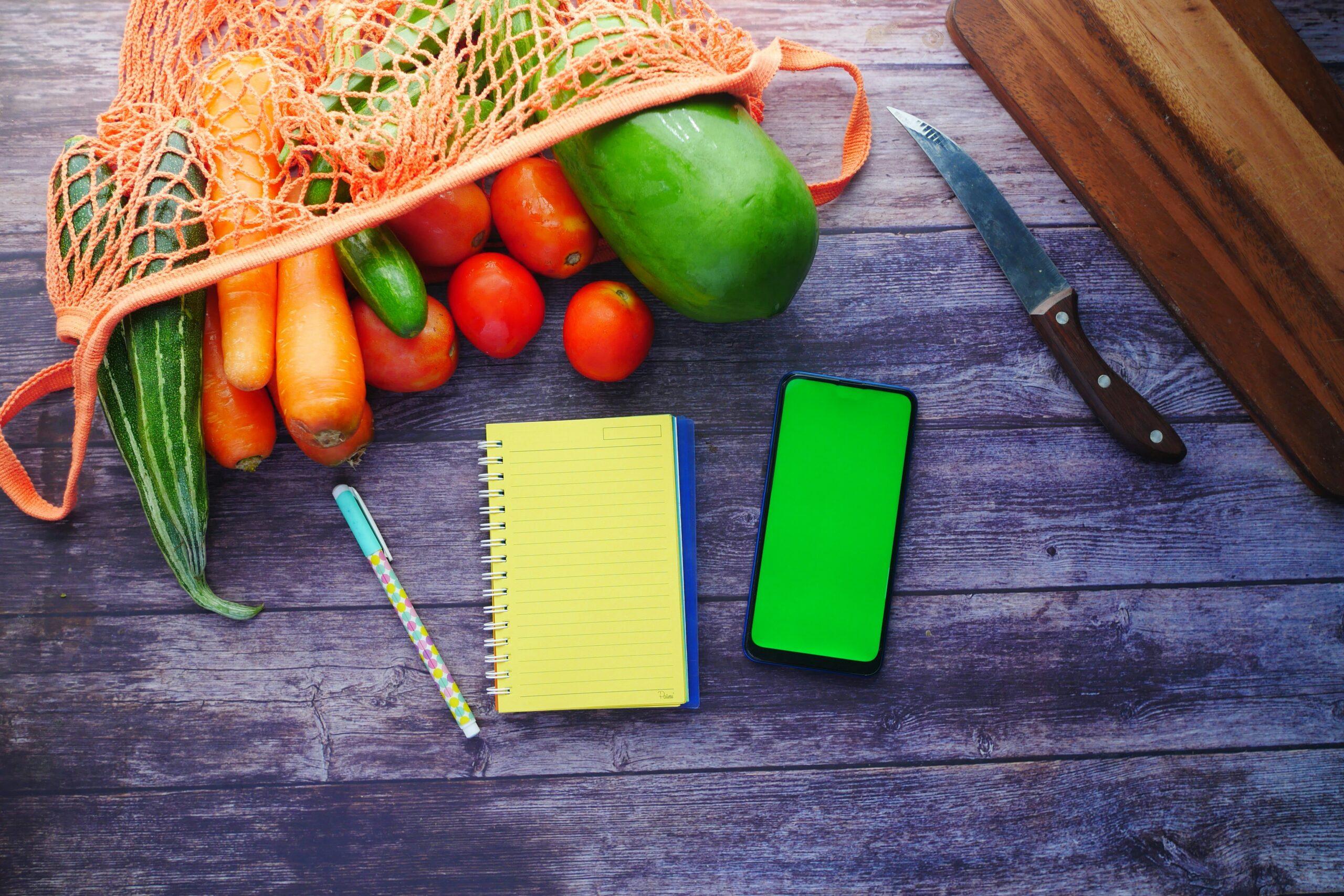 grocery shopping budget - Photo by Towfiqu barbhuiya on Unsplash