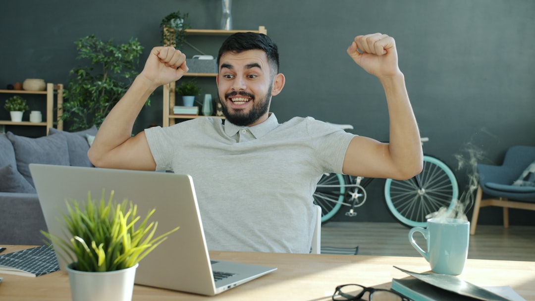 side hustles that actually pay showing freelancer earning money online